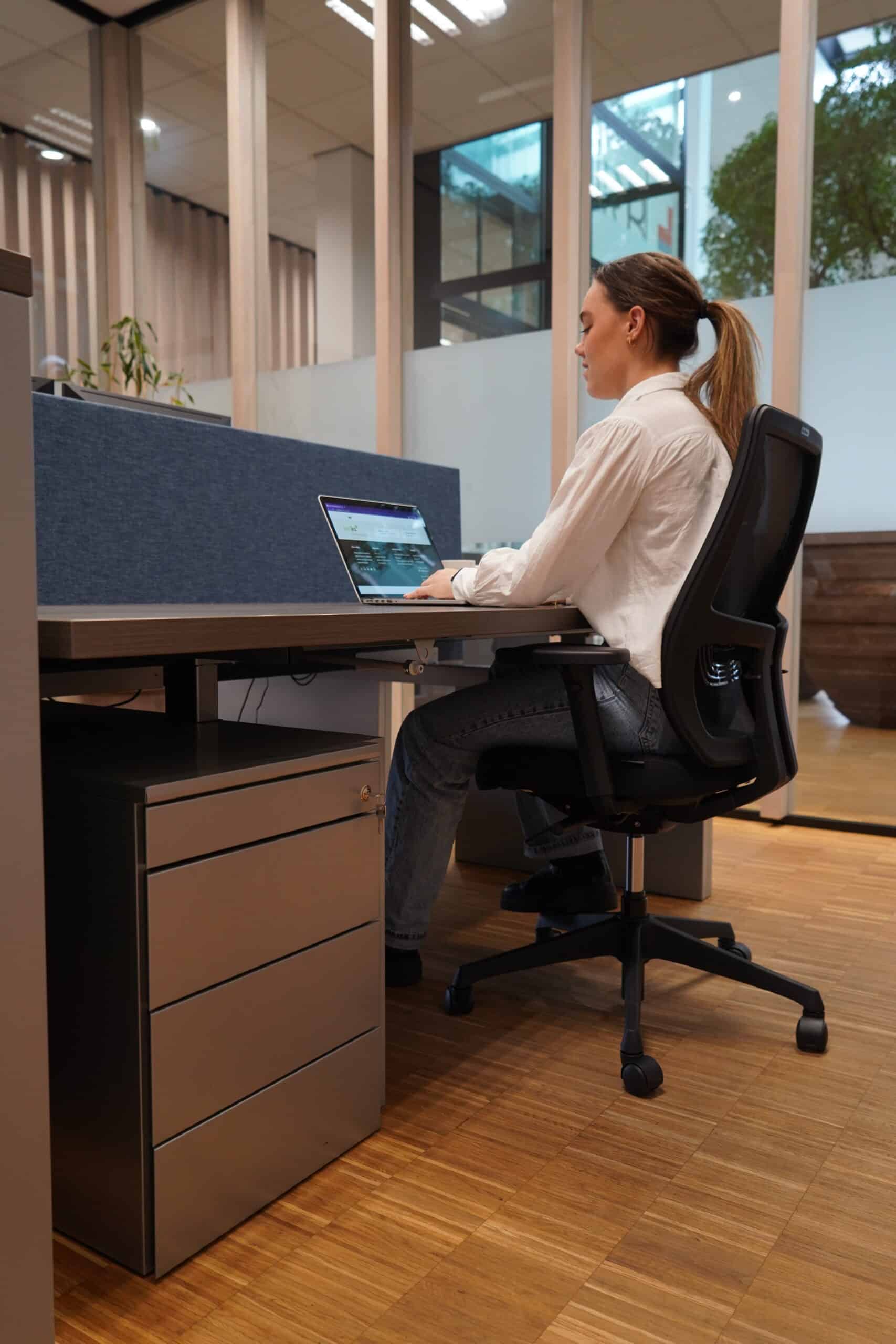 De juiste werkblad hoogte bepalen bureau