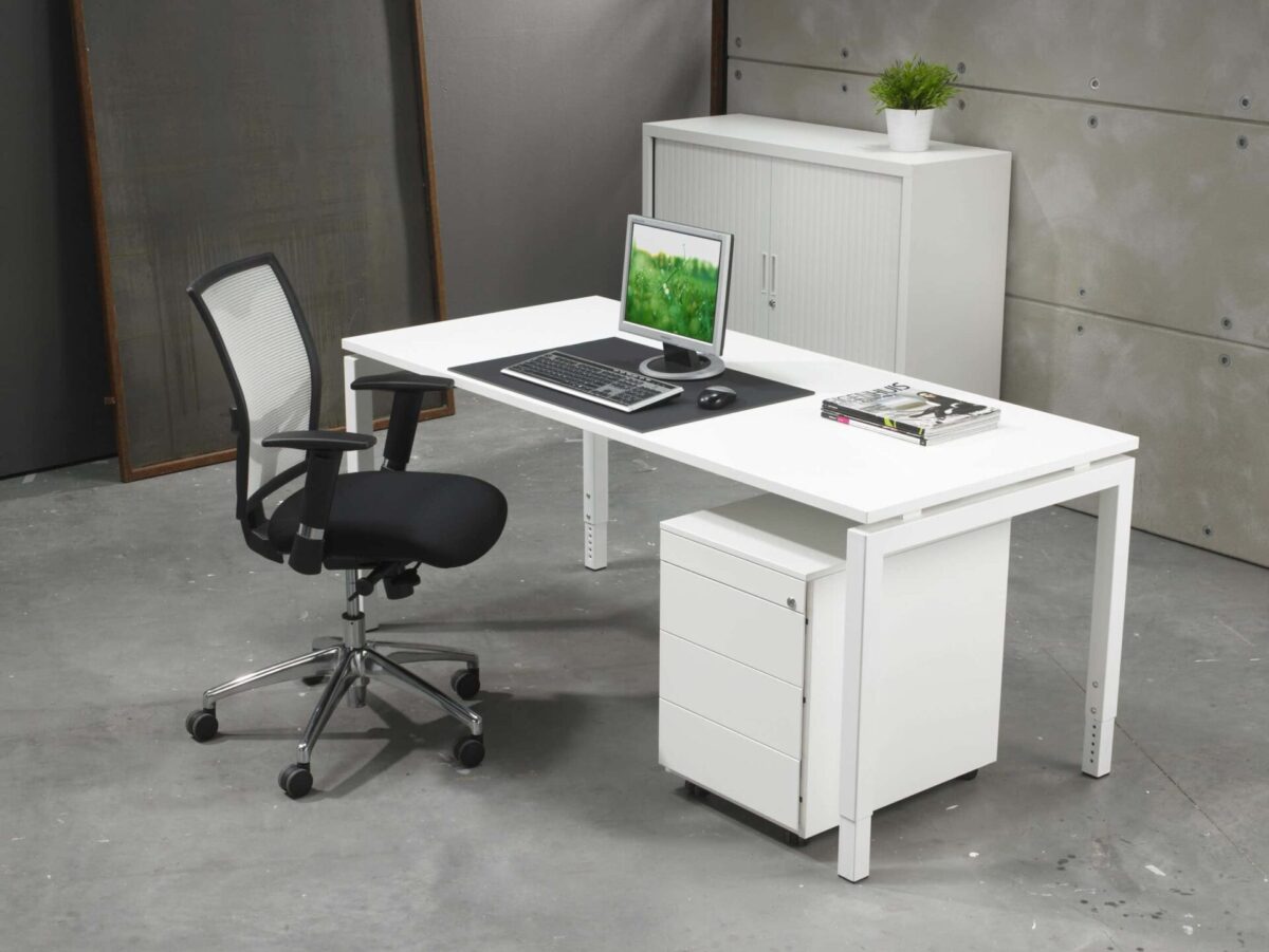 Bureau 4-poot 100 x 80 Wit Wit ook geschikt als kantine tafel kleur wit 100 x 80
